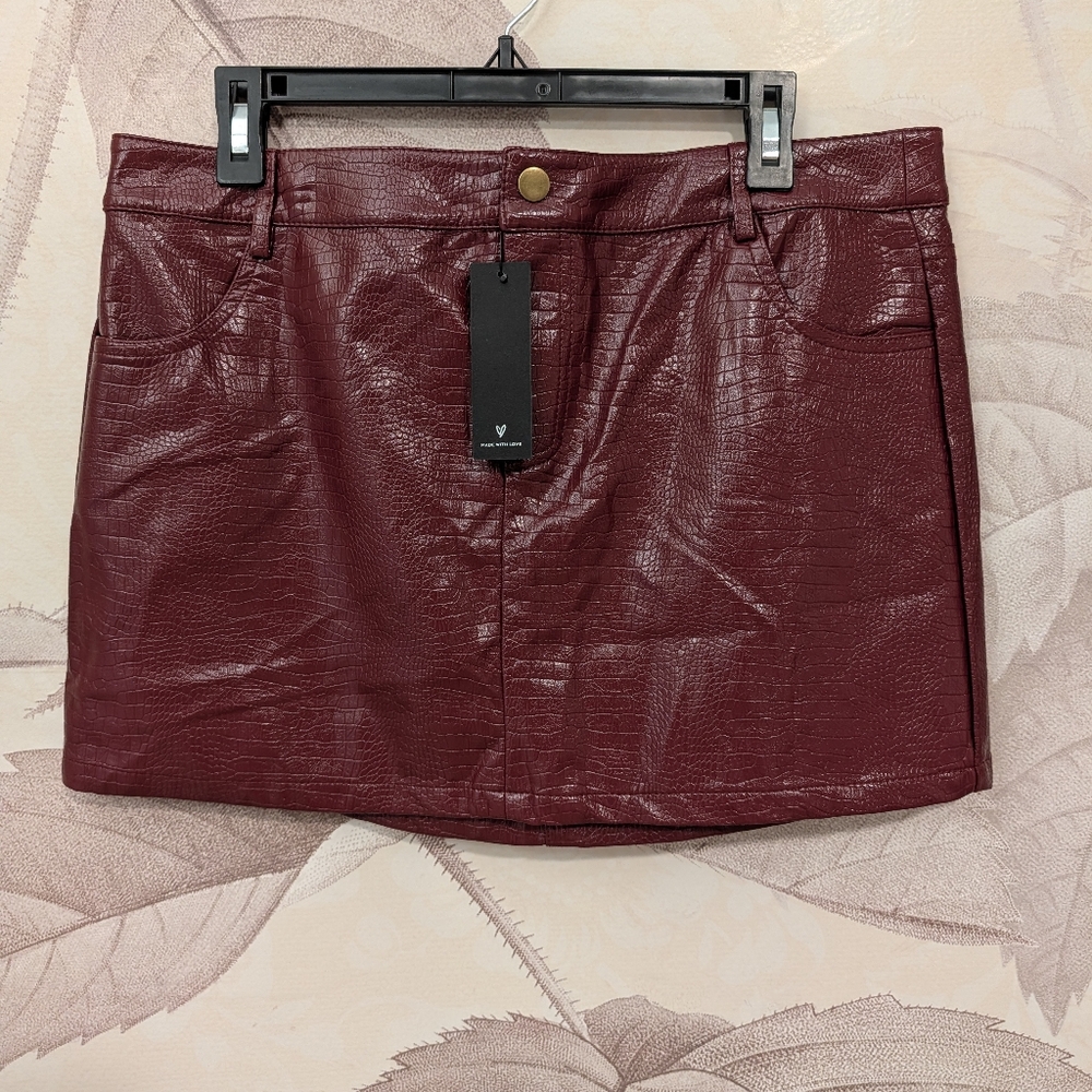 Lulus Burgundy Faux Croc Leather High Waist Mini Skirt NWT XL